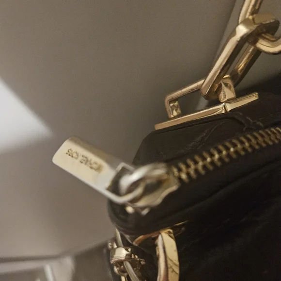 Michael Kors Black Leather Shoulder Bag - Picture 5 of 8